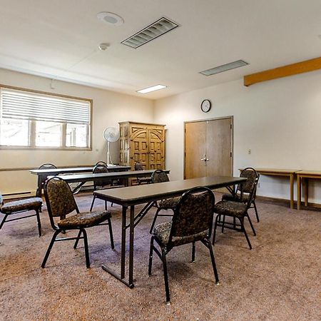 Trappeurs Lodge 斯廷博特斯普林斯 客房 照片